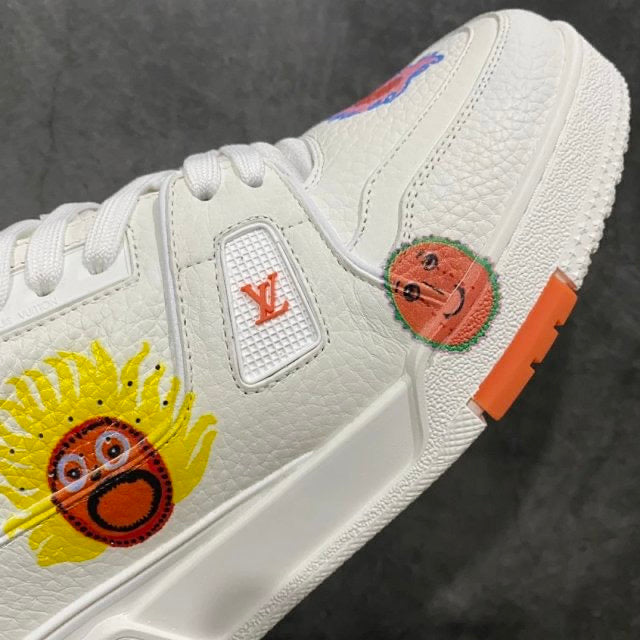 Trainer Kusama White