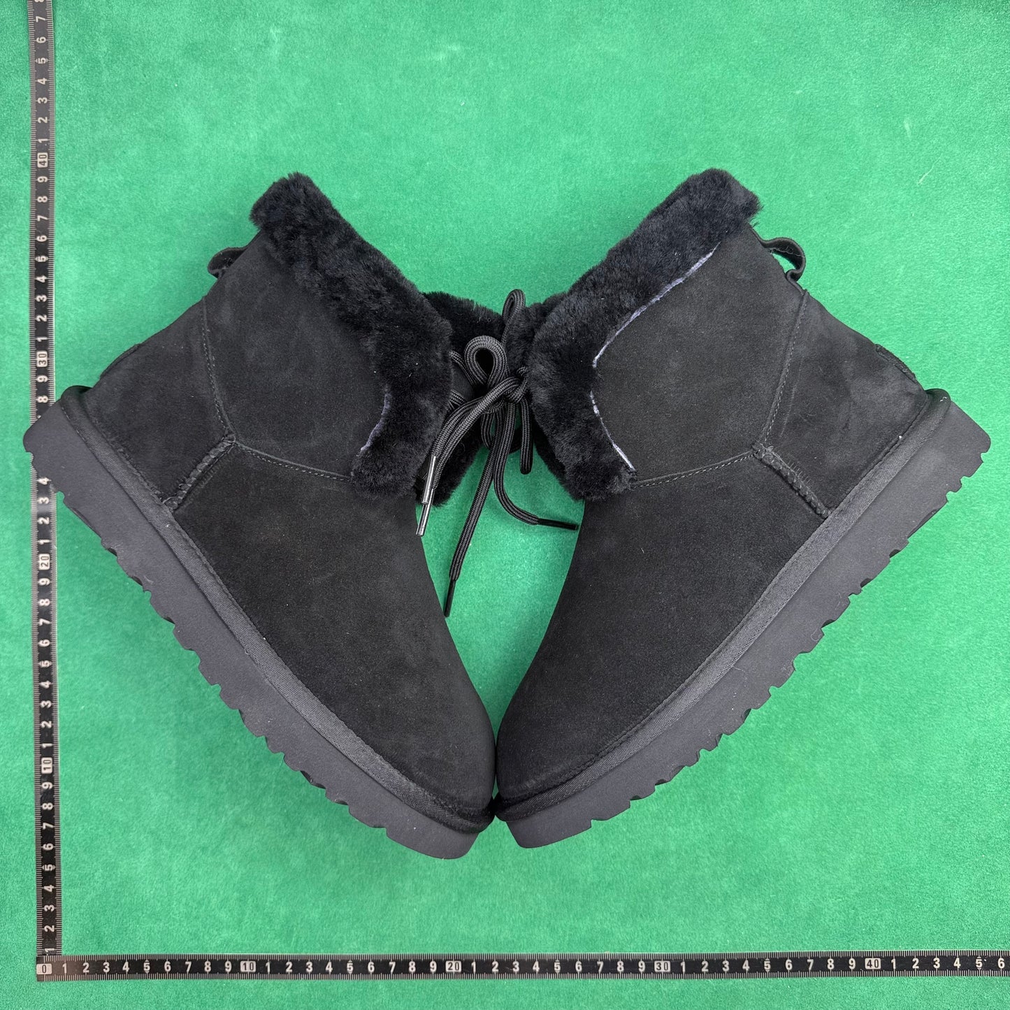 TT UGG Classic Novelty