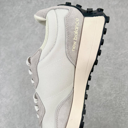 327 Nimbus Cloud/Grey/White