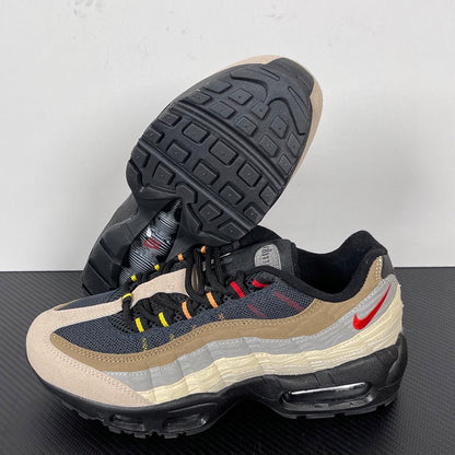 95 Off Noir Limestone