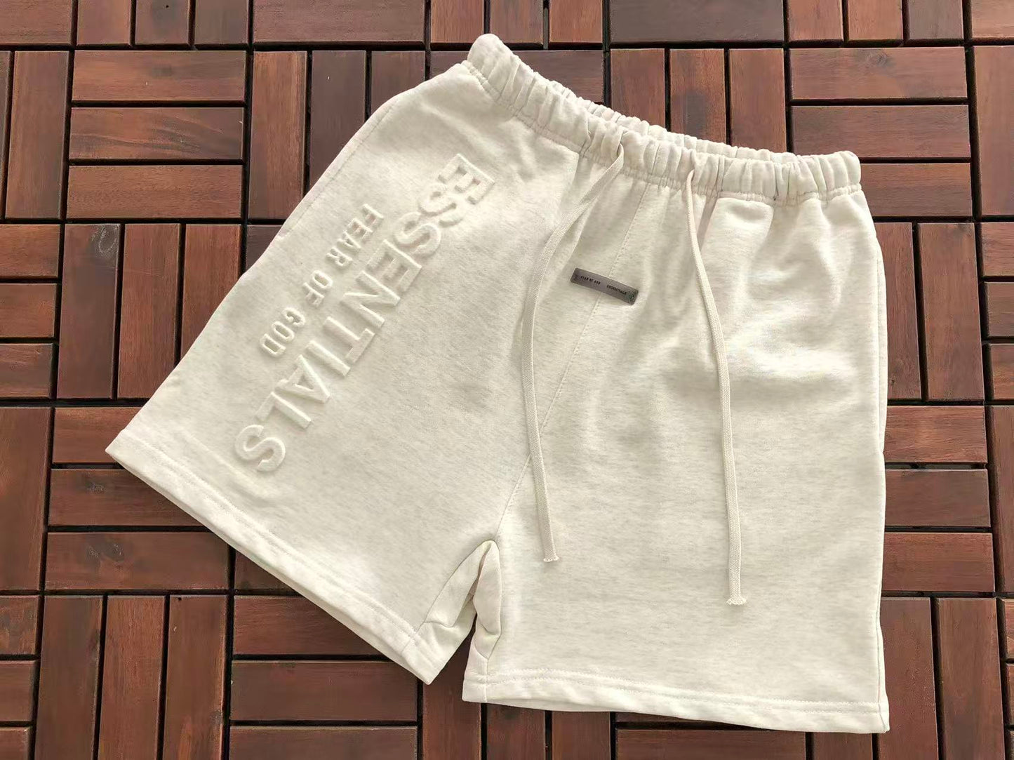 Conjuntos Essentials