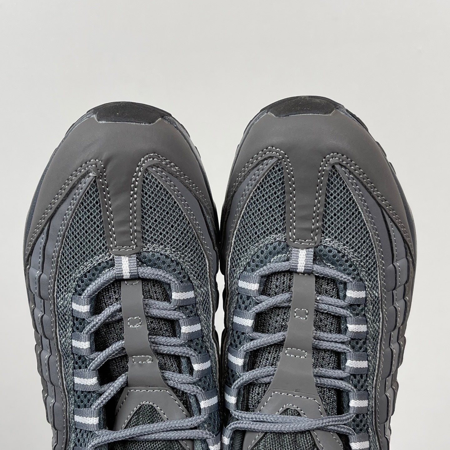 95 Pure Grey Light