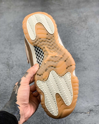AJ11 Easter Low
