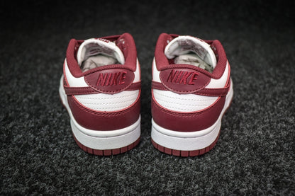 Dunk SP dark beetroot Sail
