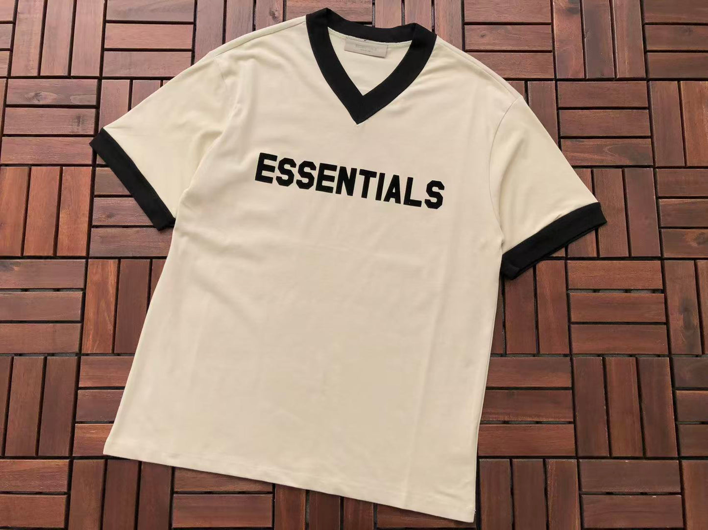 T-Shirts ESSENT