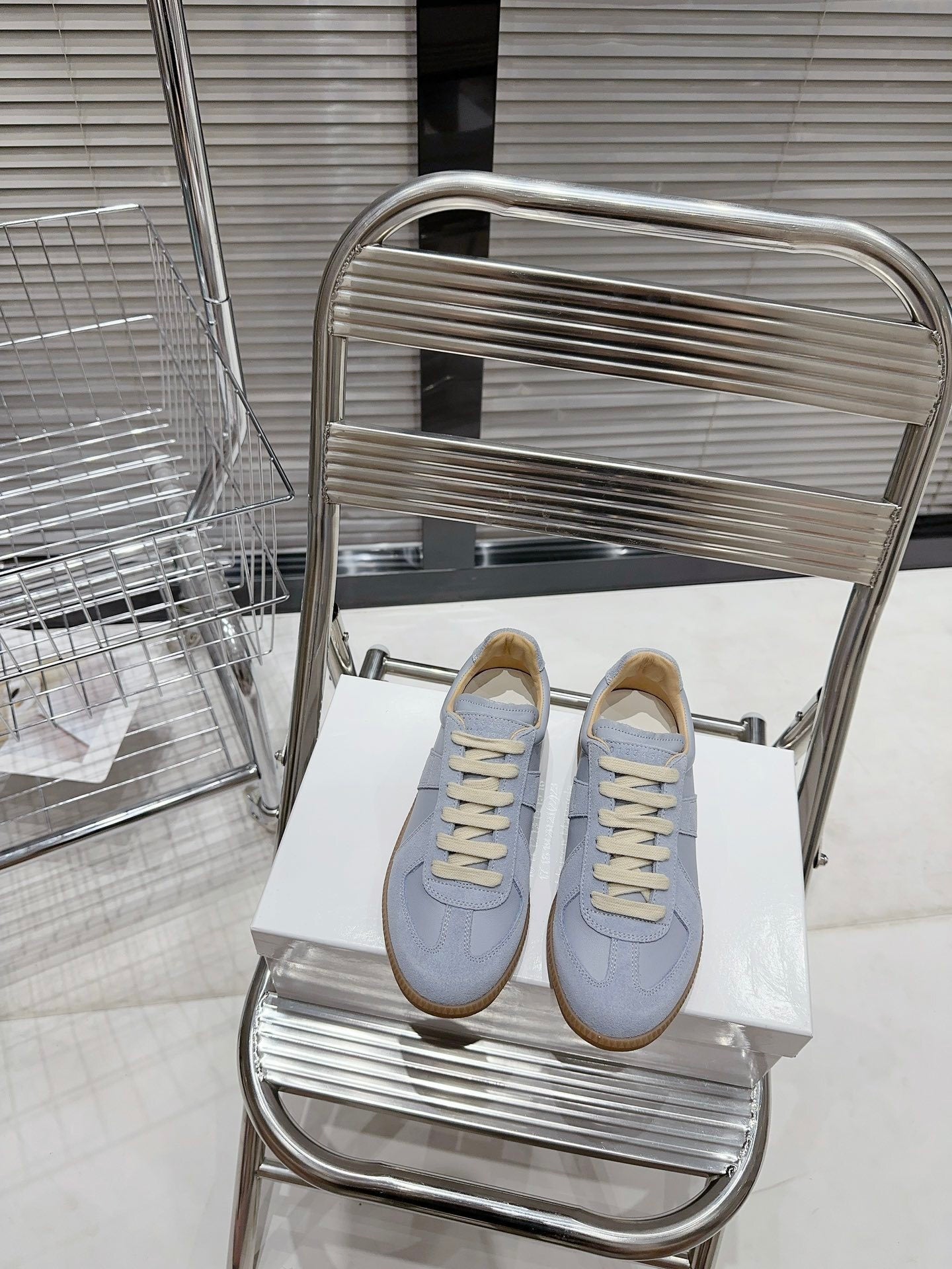 Maison Baby Blue Gum Sole