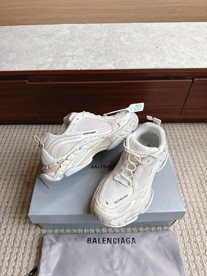 BLG Triple S.2 White