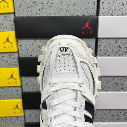 BLG Track x AD White Black