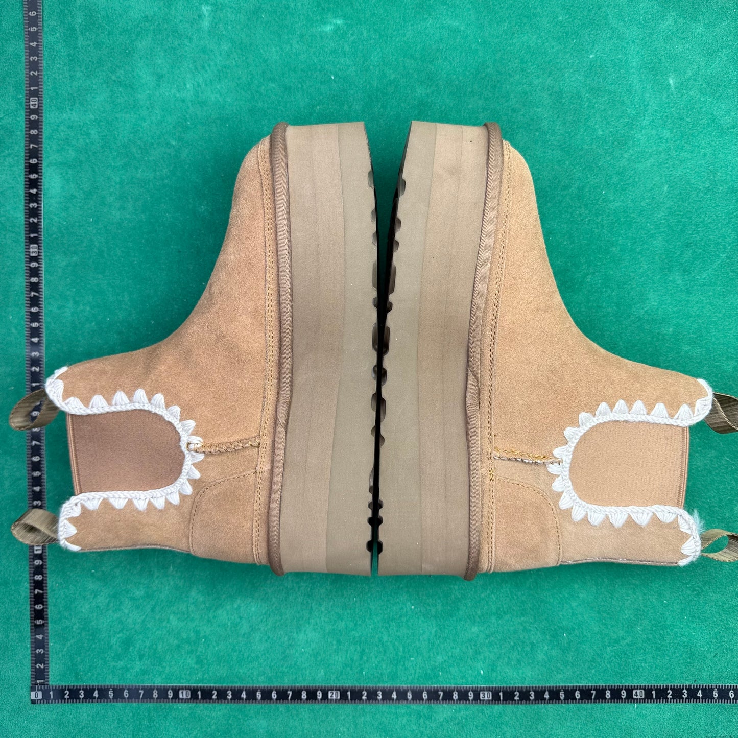 TT UGG