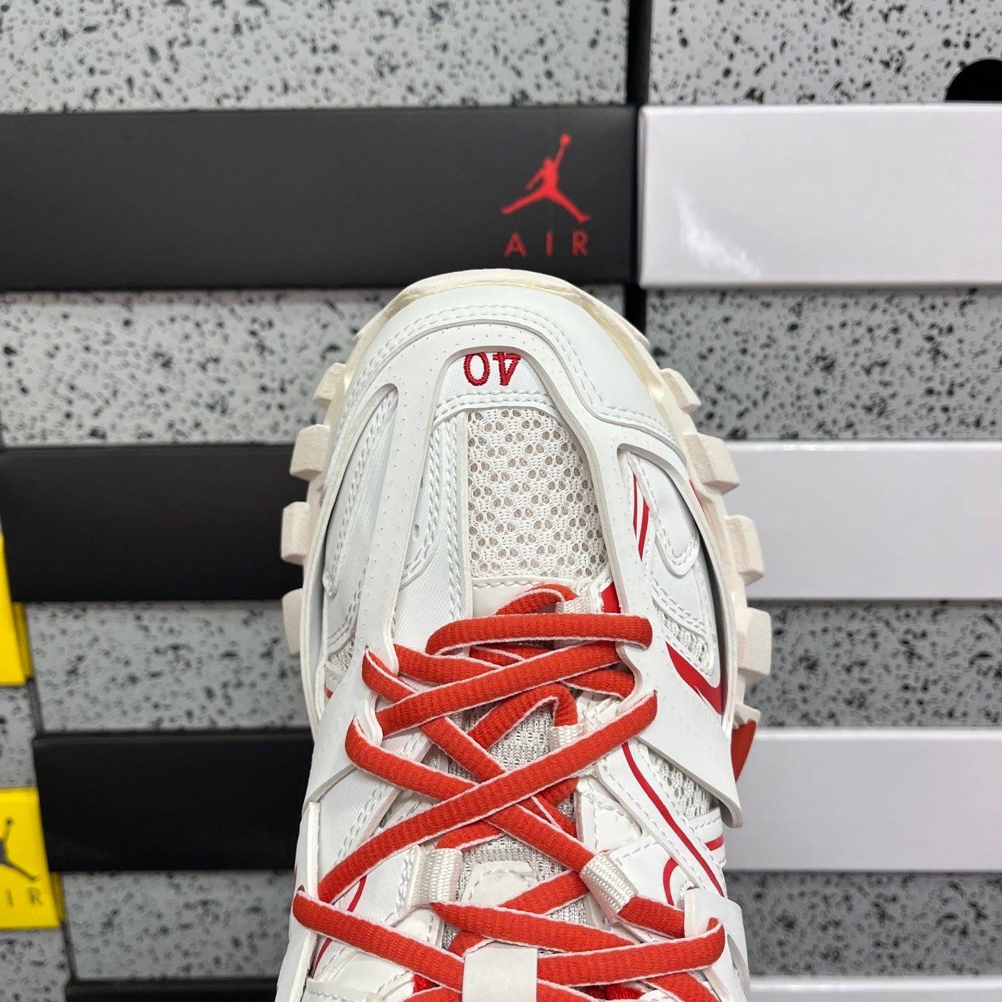 BLG Track White Red