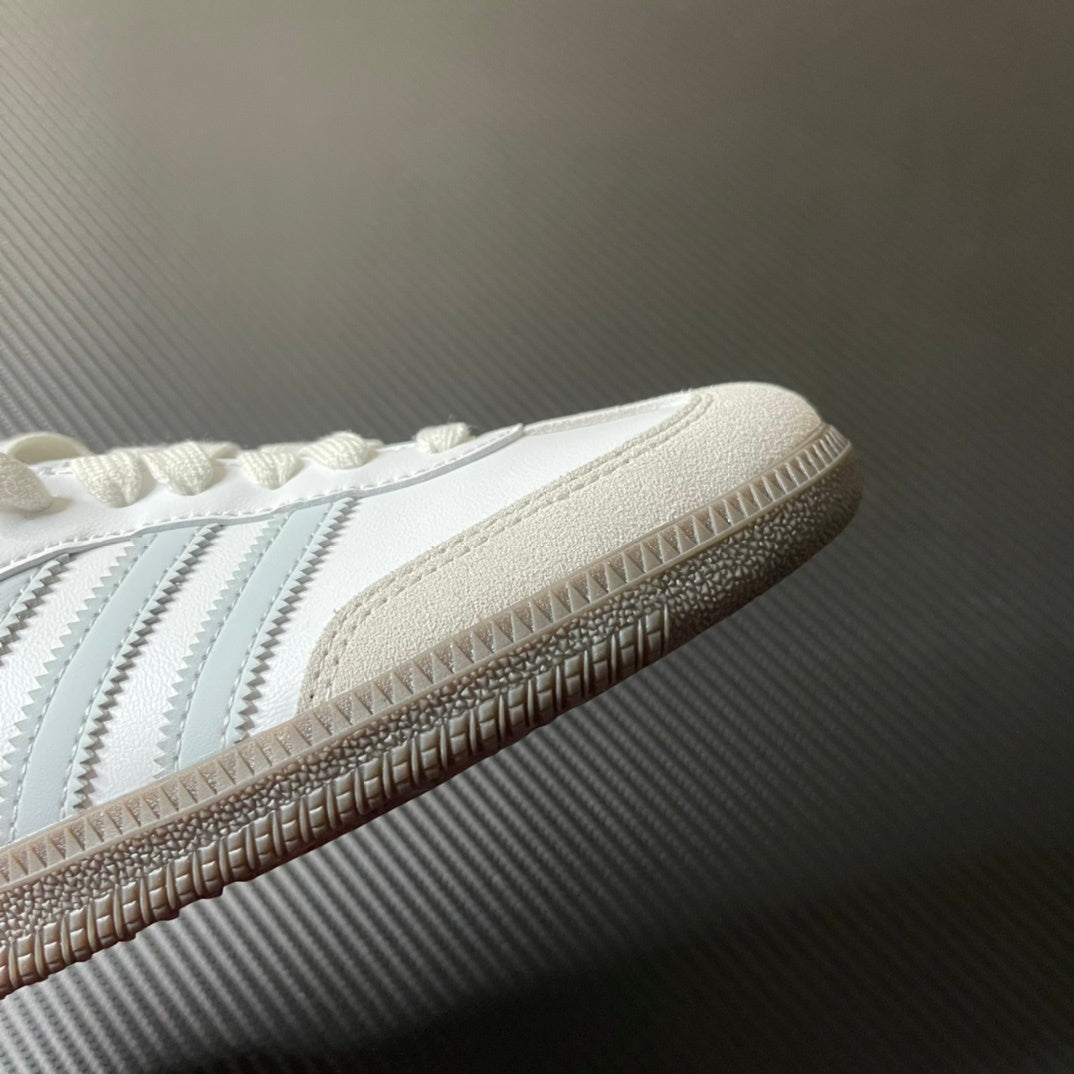 Samba White Halo Blue