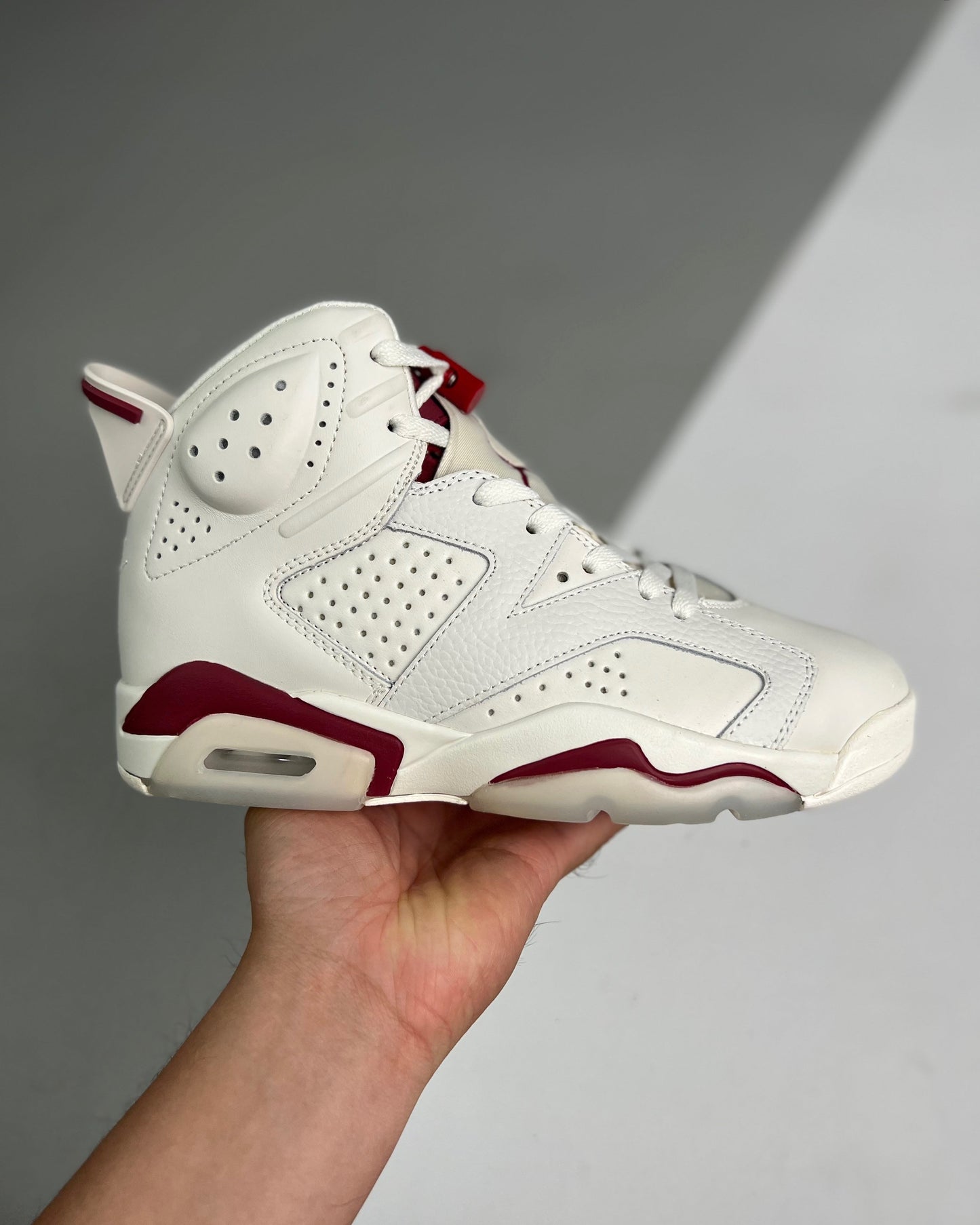 AJ6 Retro Maroon