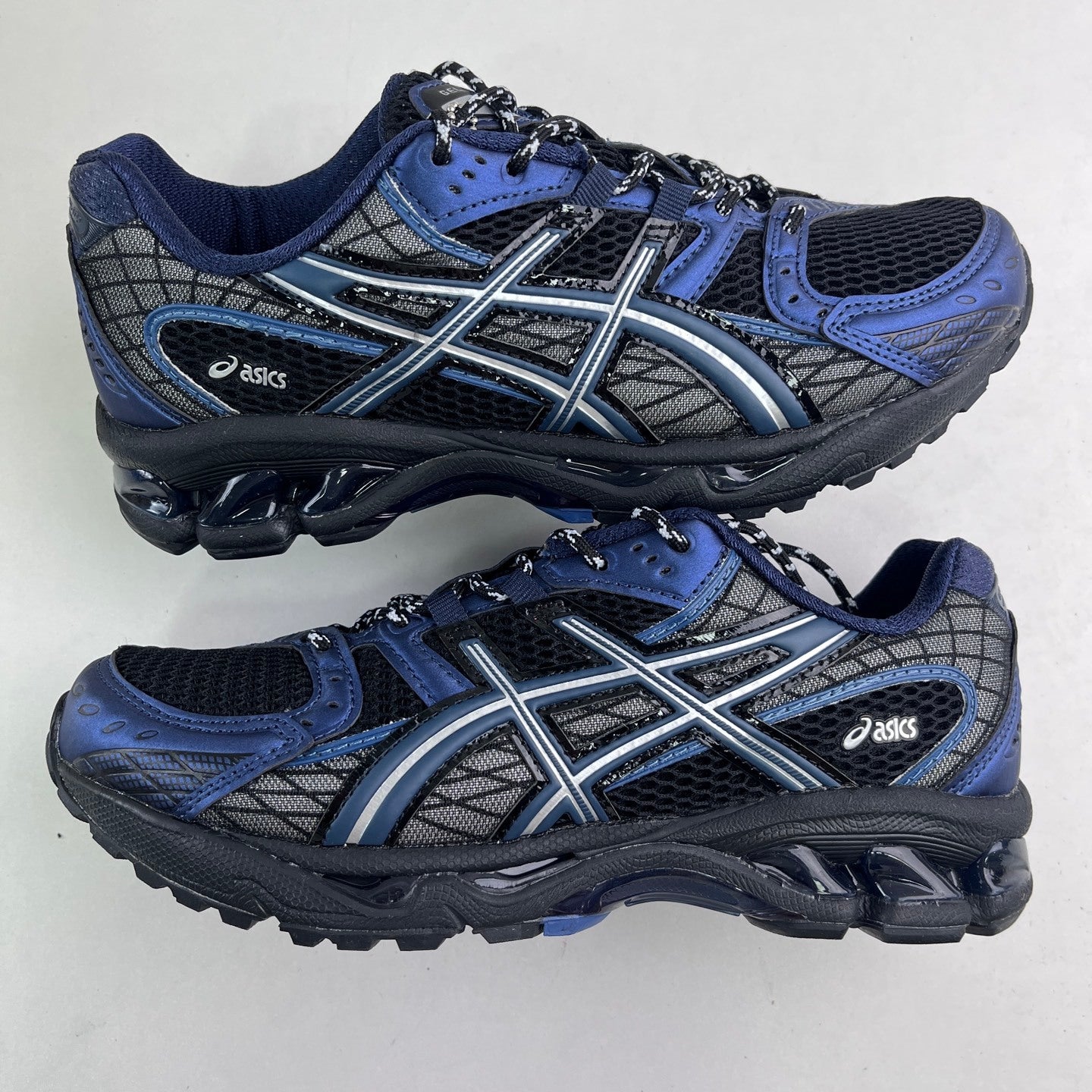 GEL-NIMBUS 10.1 Black/Grand Shark