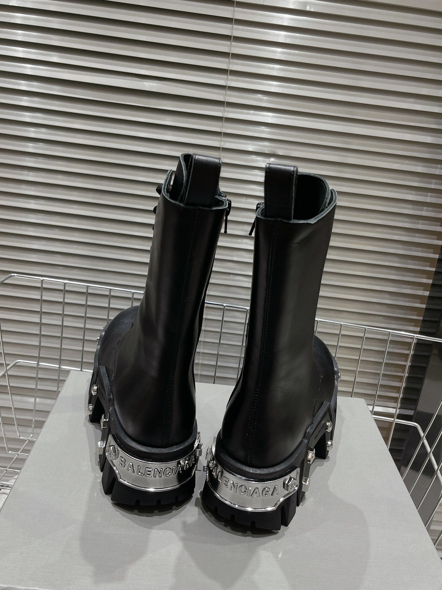 Bulldozer Boots