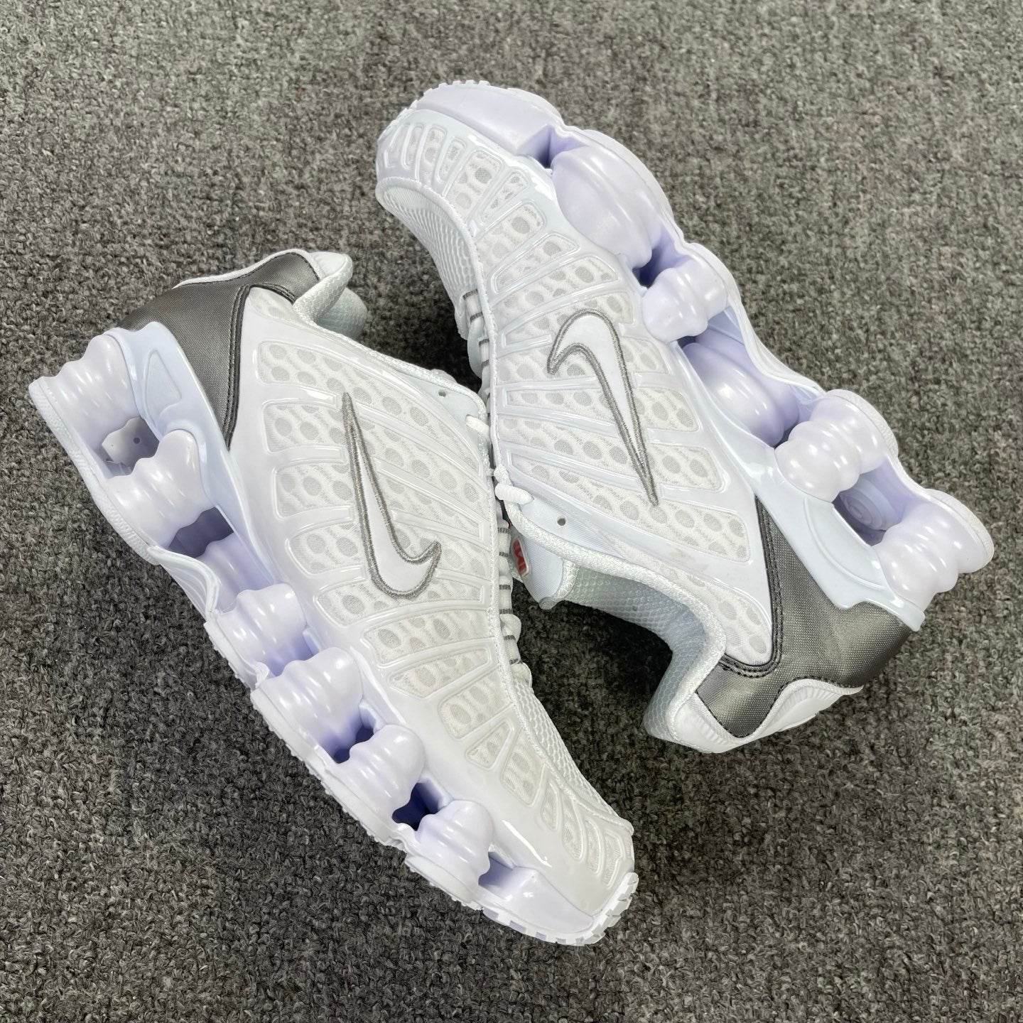 Aware Shox TL White/Black