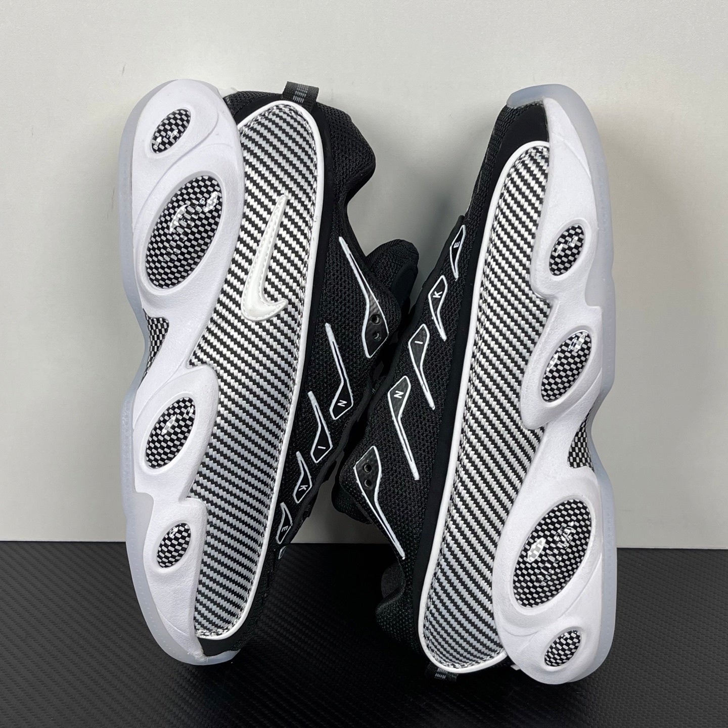 Nocta Glide White/Black