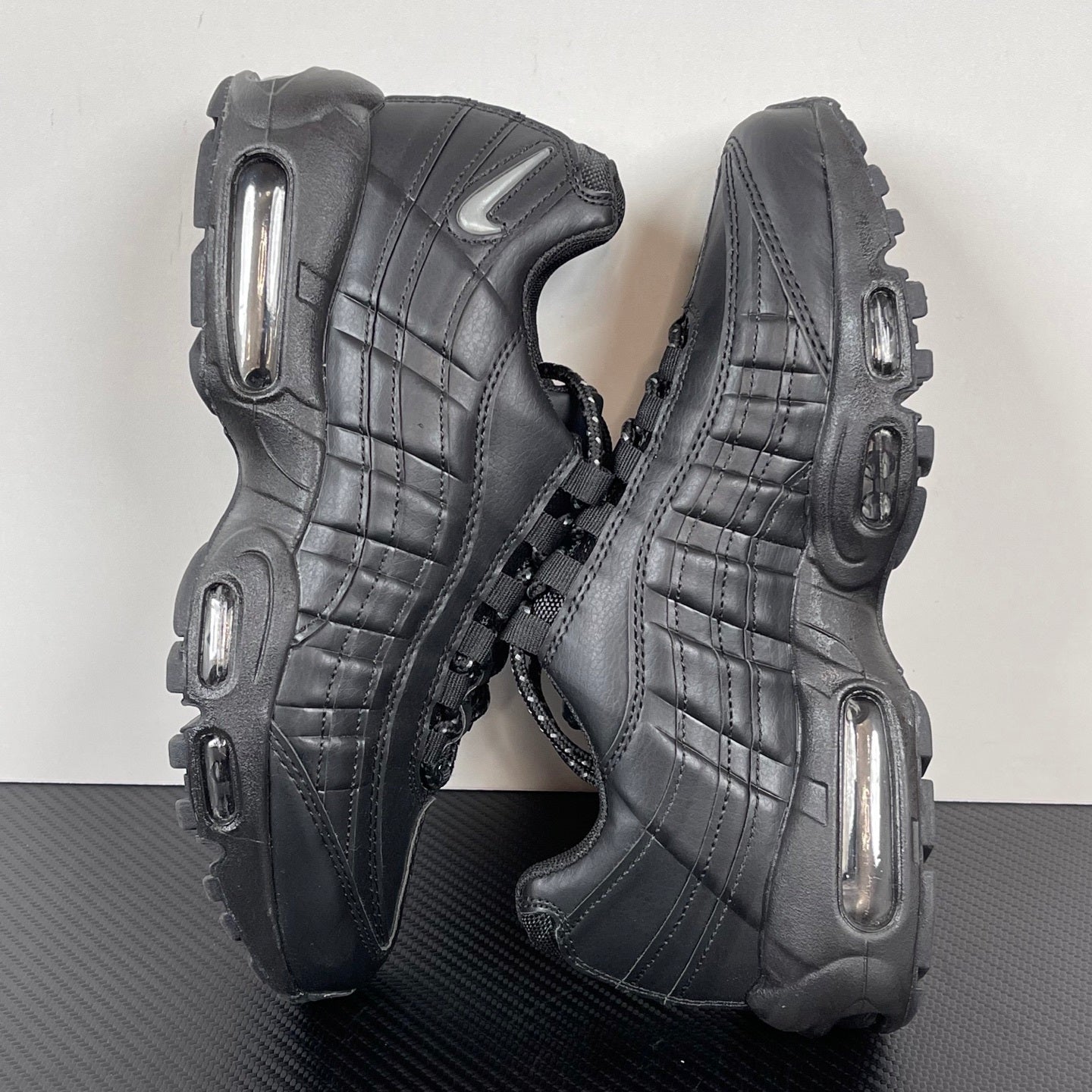 95 Big Bubble Leather