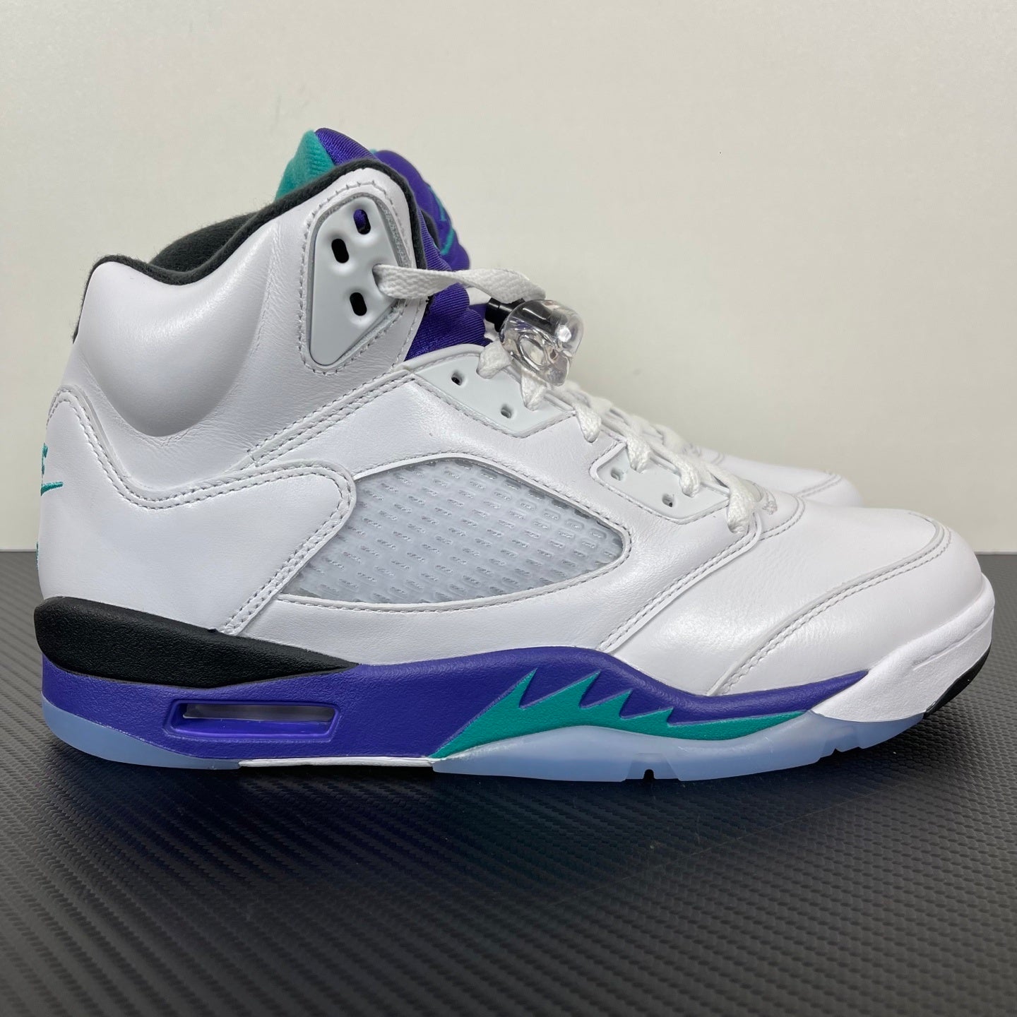 AJ 5 Grape