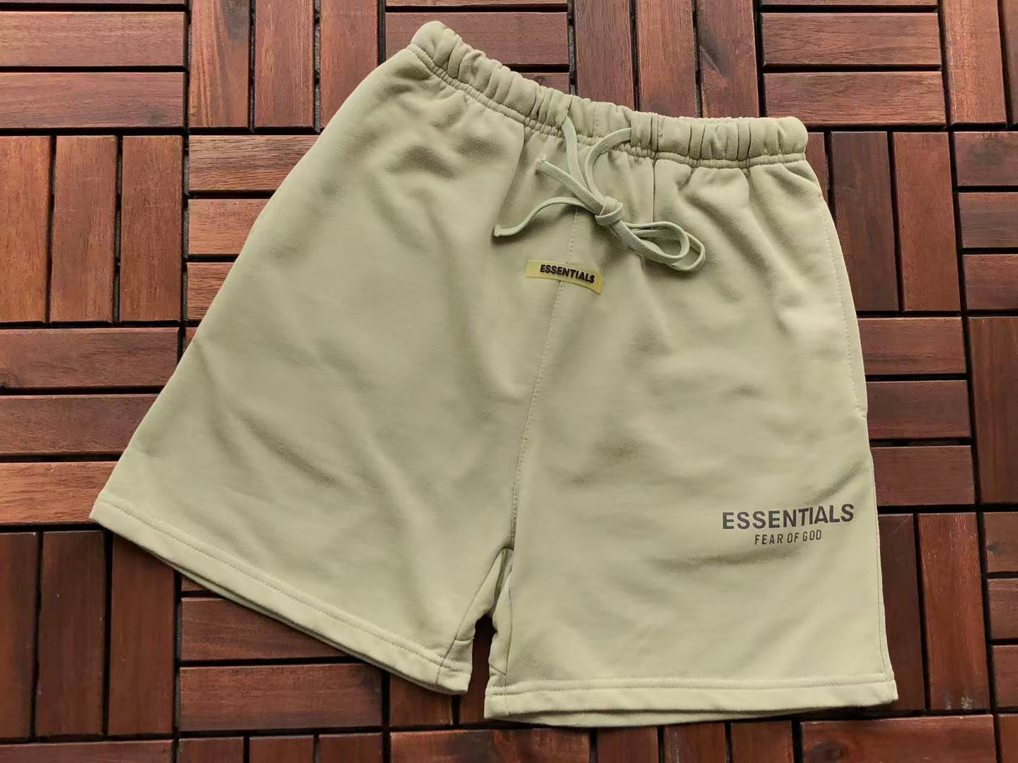 Essen Calções