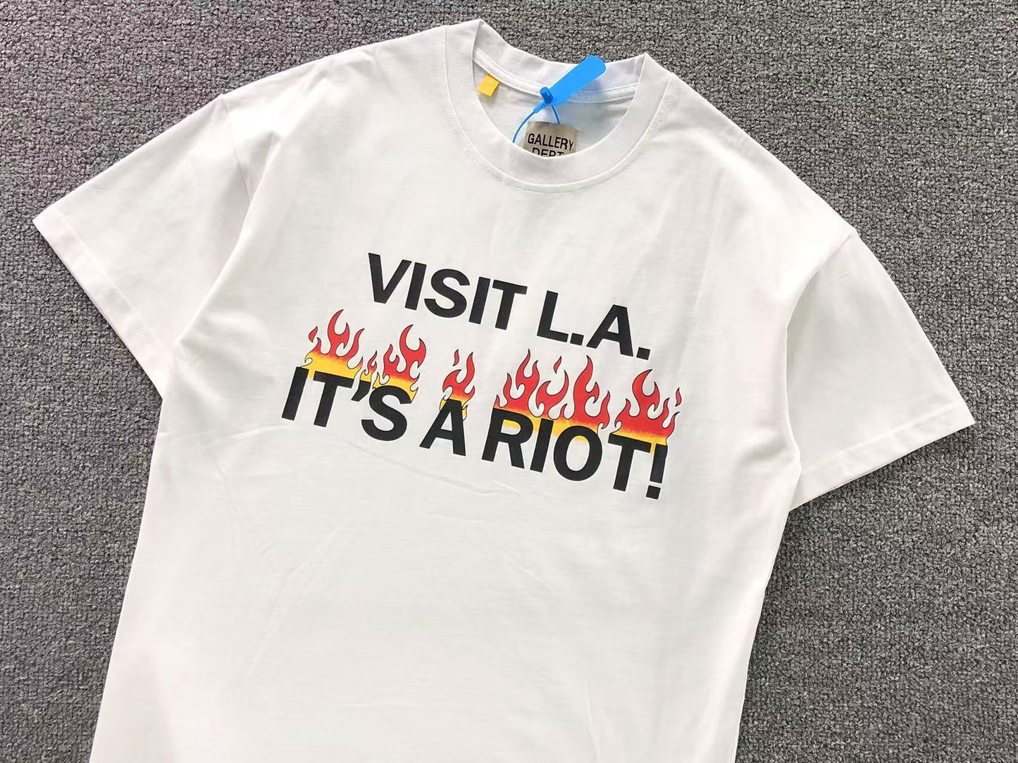 T-shirt GALLERY DEPT