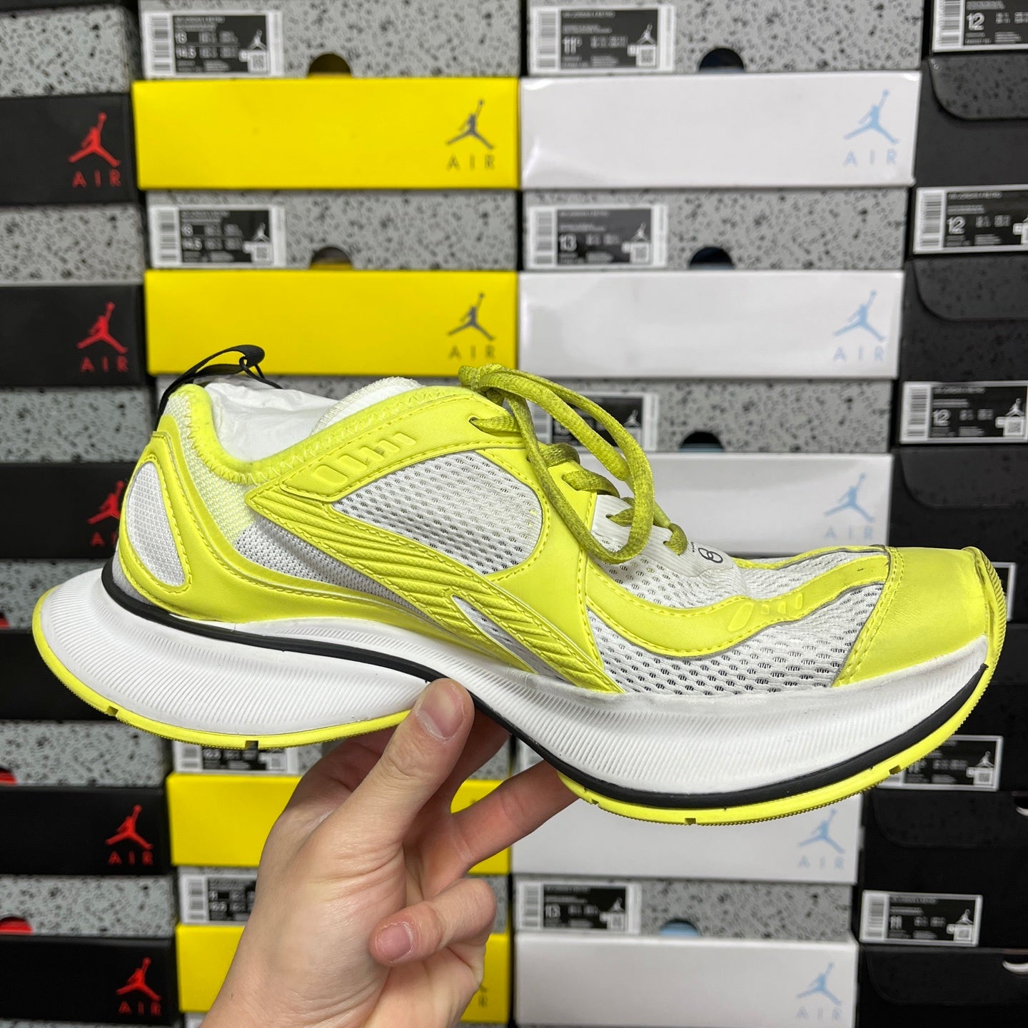 BLG Circuit Yellow White