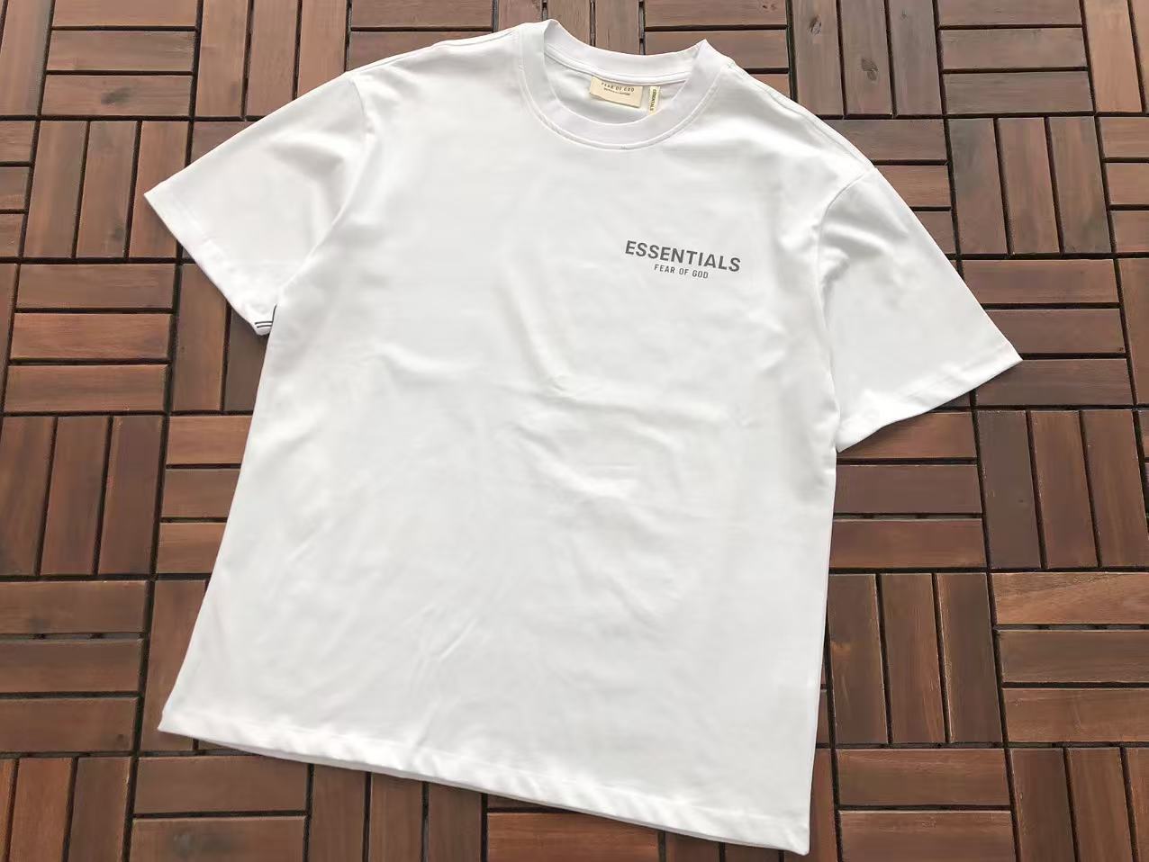 T-Shirts ESSENT