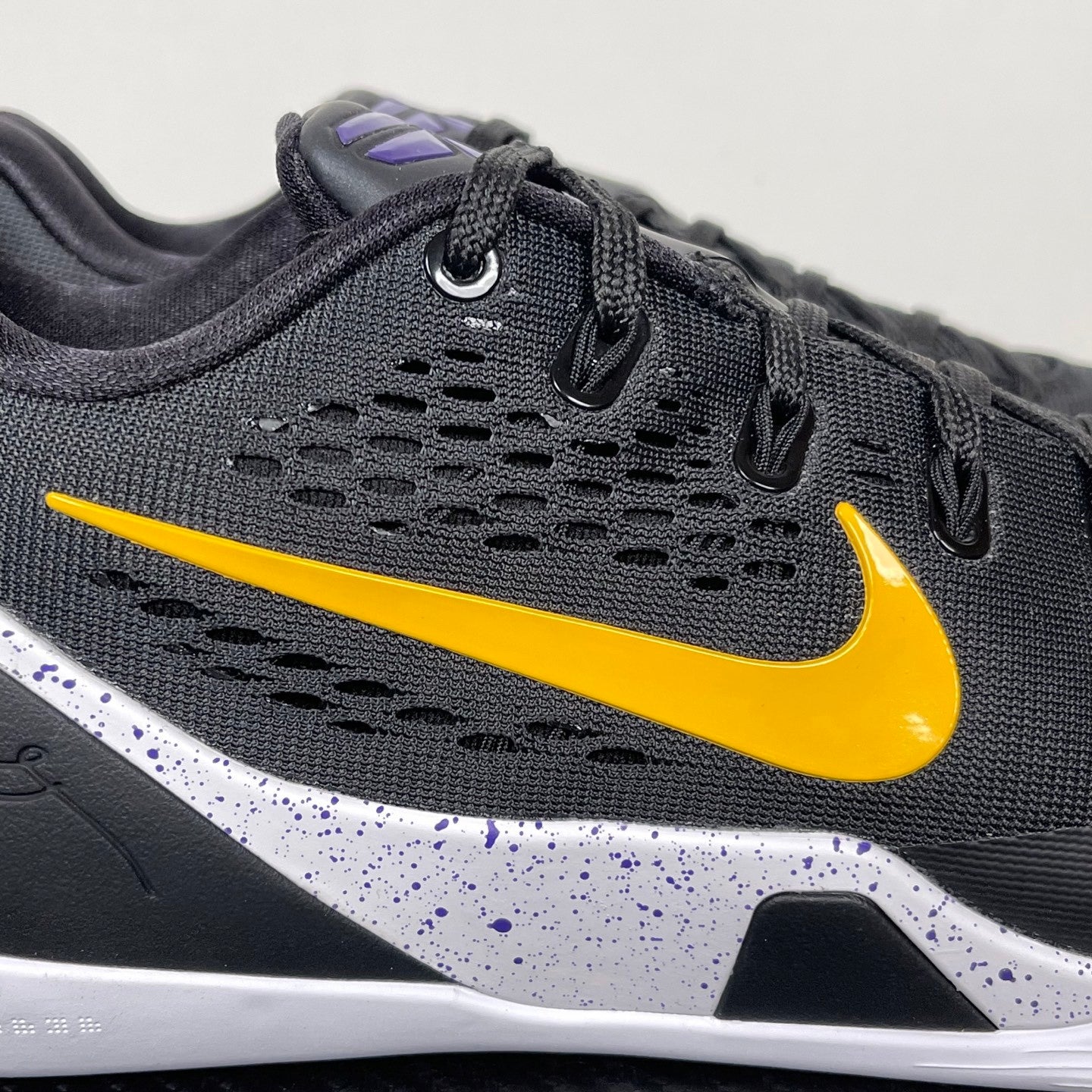 KB9 Lakers Away