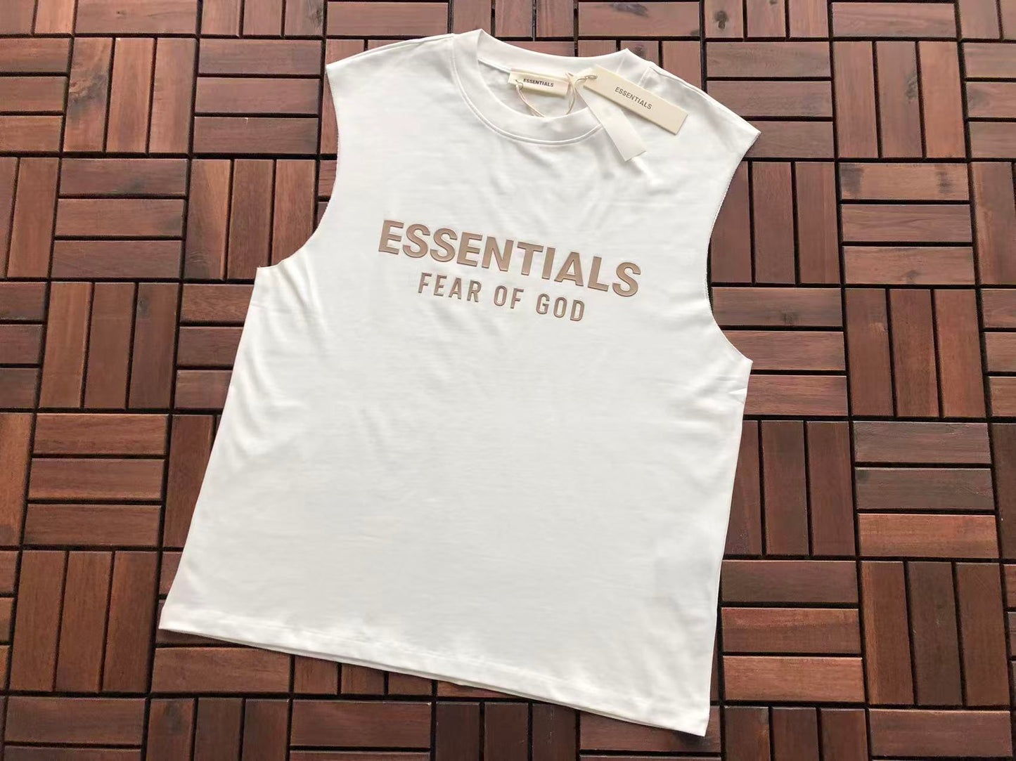 T-Shirts sem Mangas ESSENT