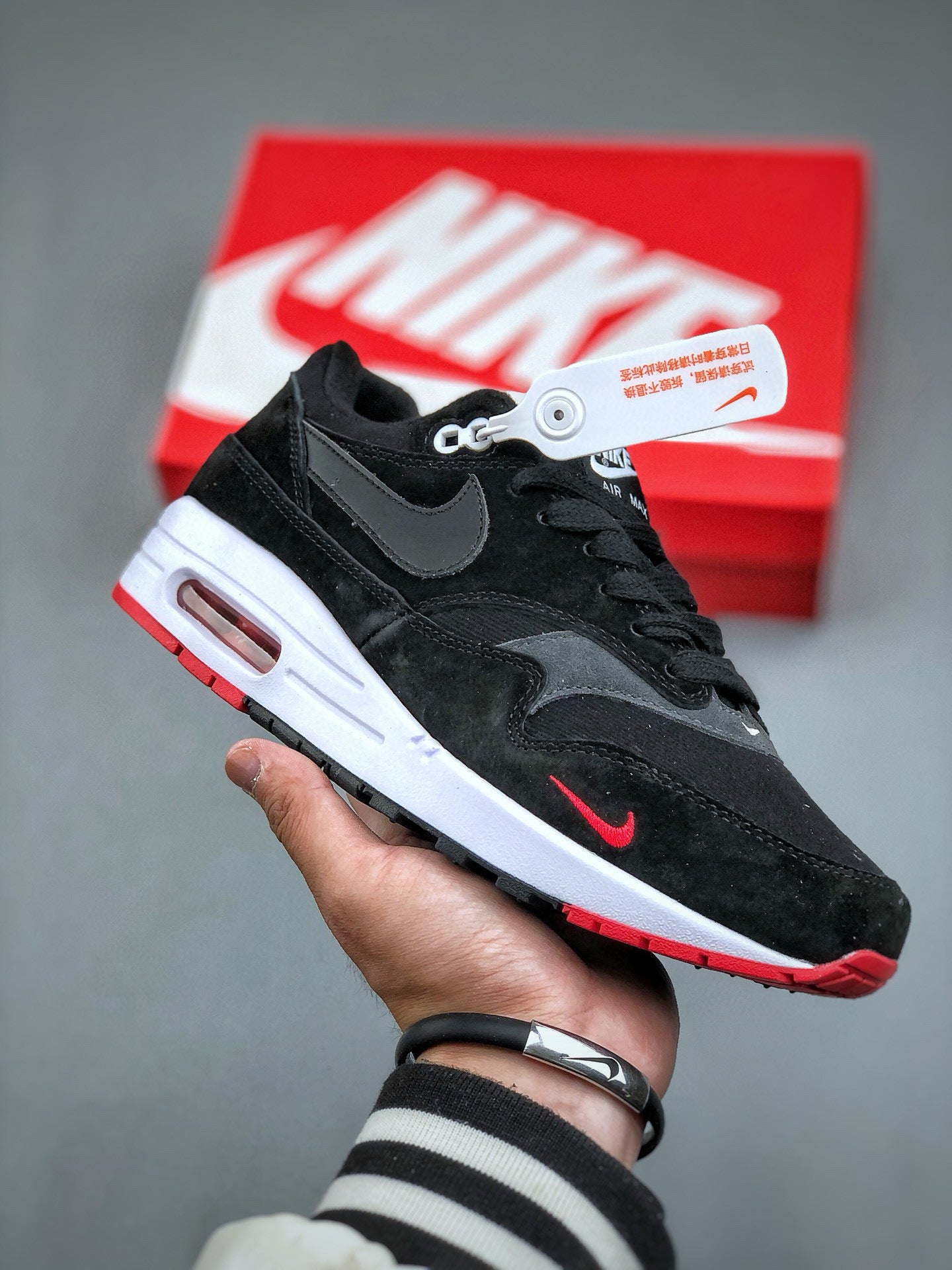 Air Max 1 Bred