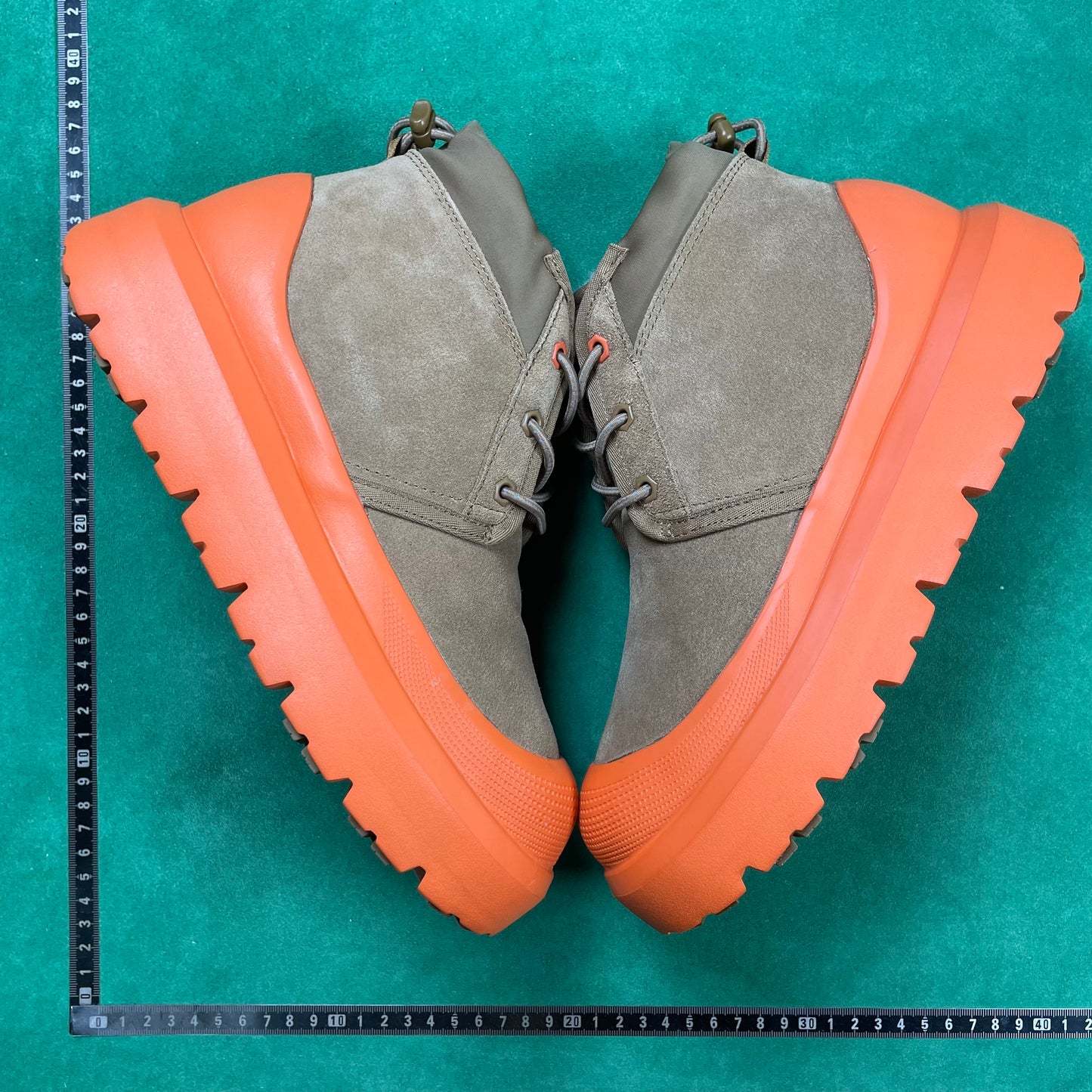 UGG UGG