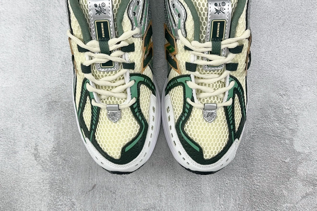 1906 Vintage Green
