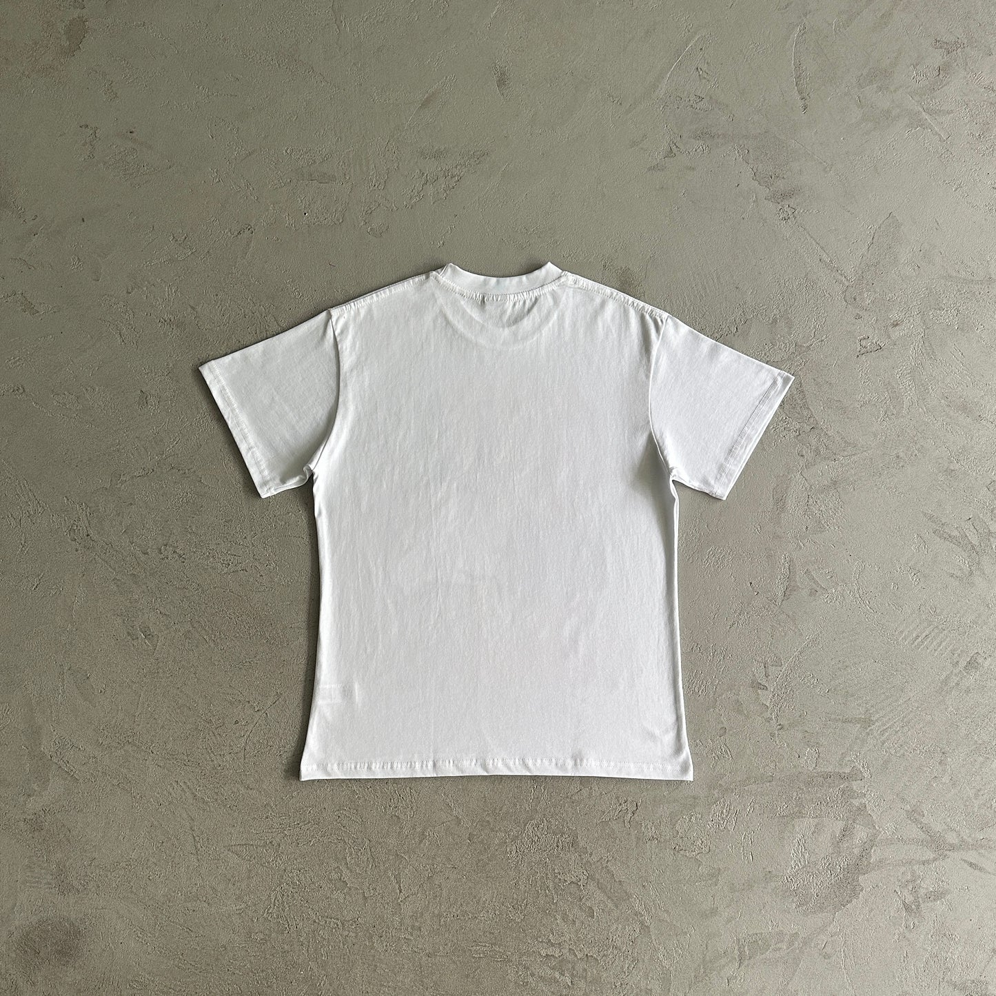 peaceinnaworld tee-White