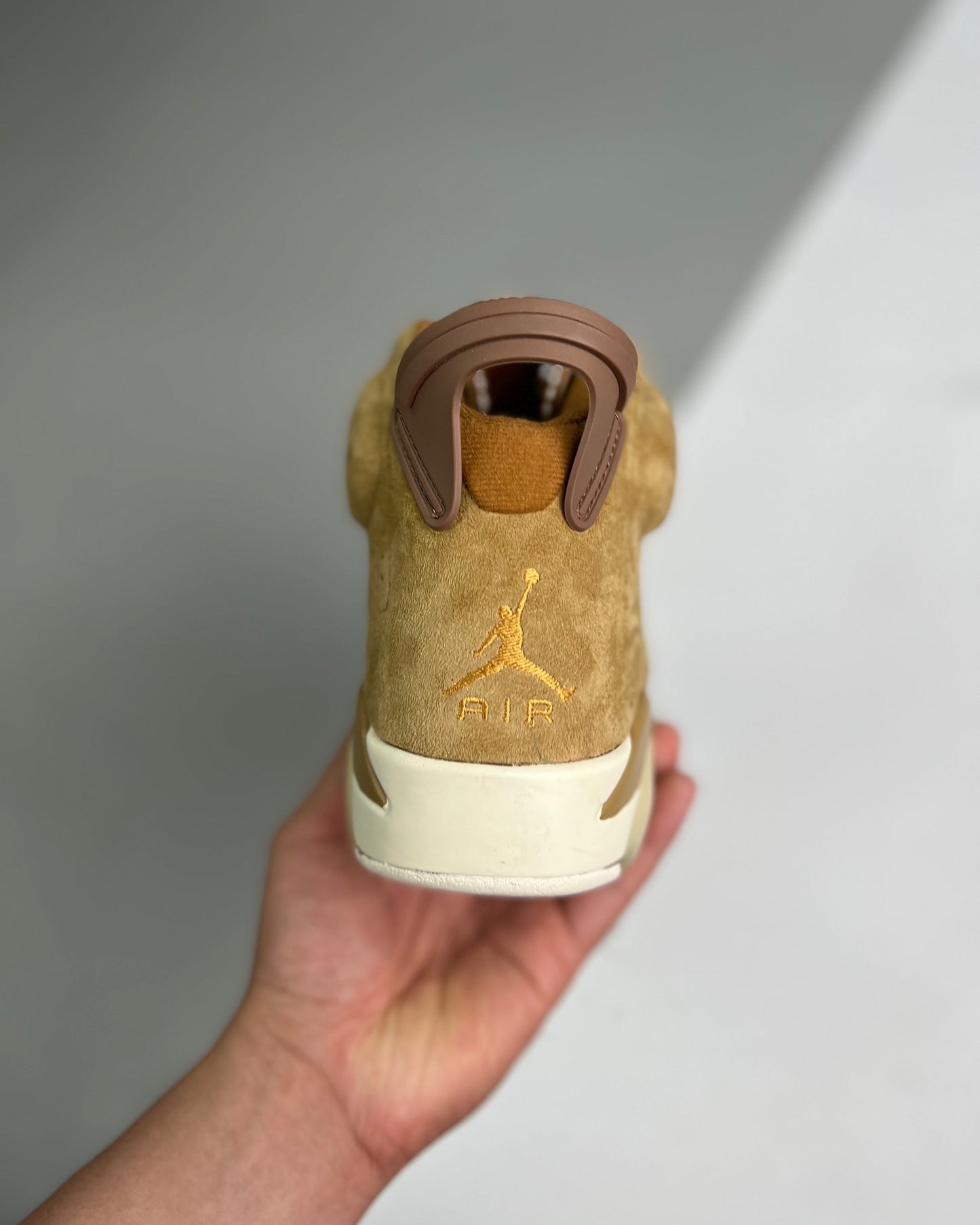 AJ6 Retro High Wheat