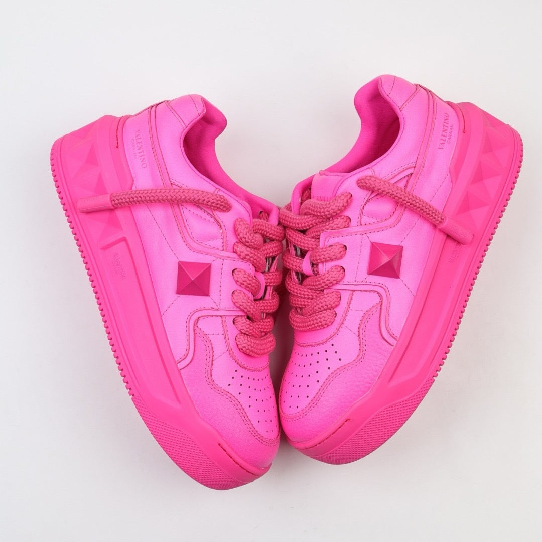 Valentino One Stud XL Pink