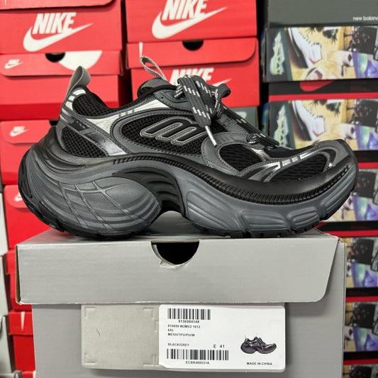 BLG 6XL Triple Black