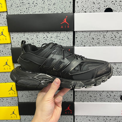 BLG Track Faded Black