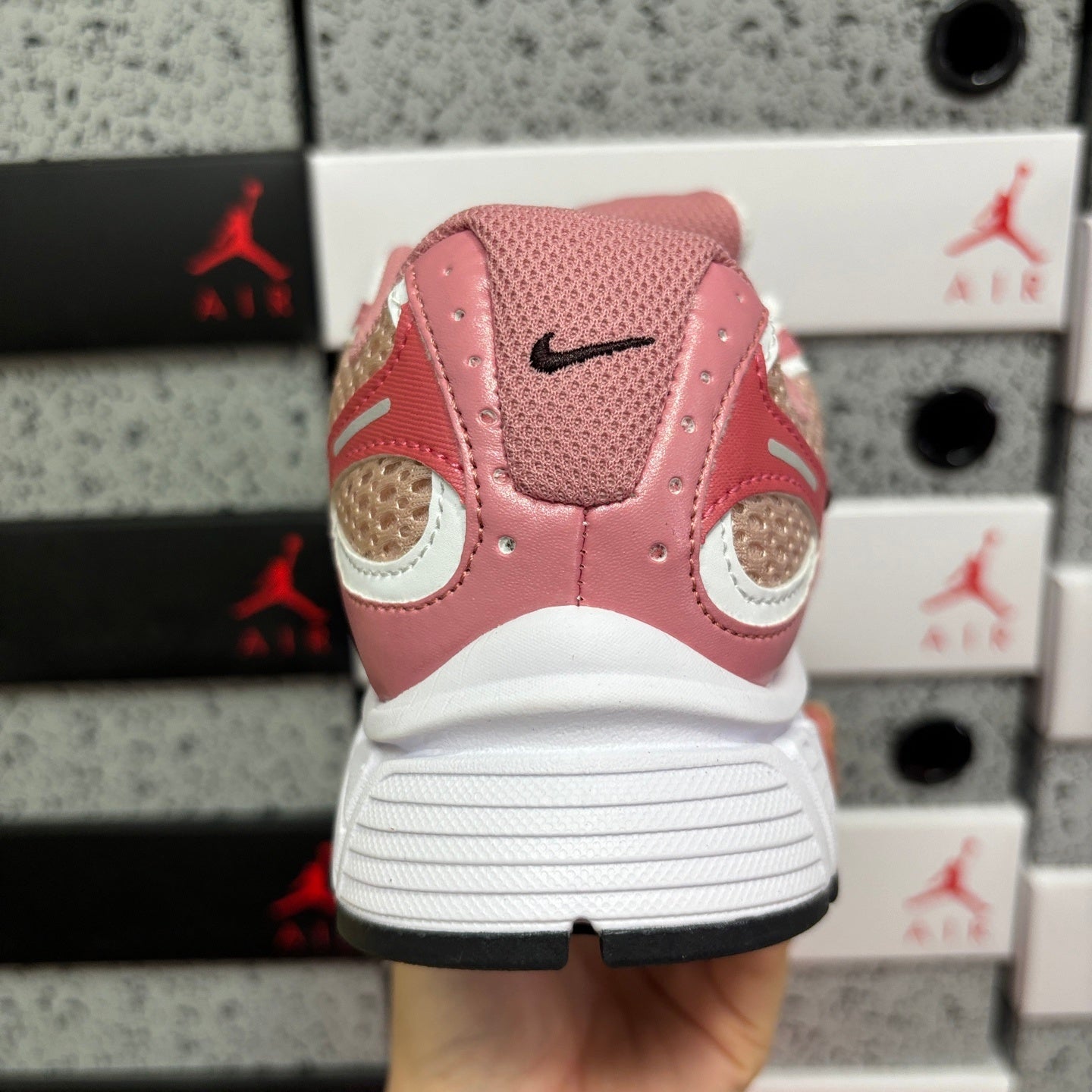 V5 RNR Pink White