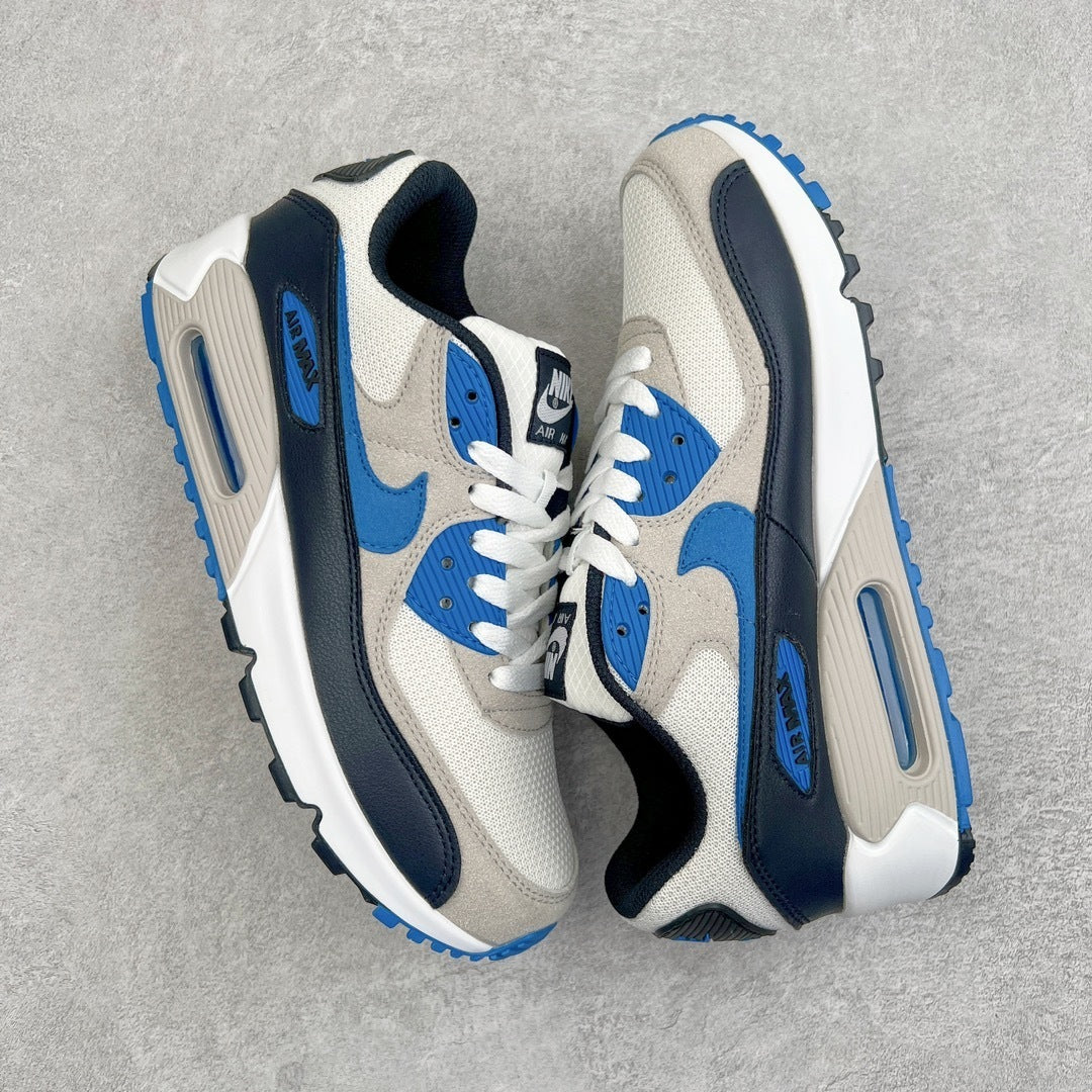 90 University Blue