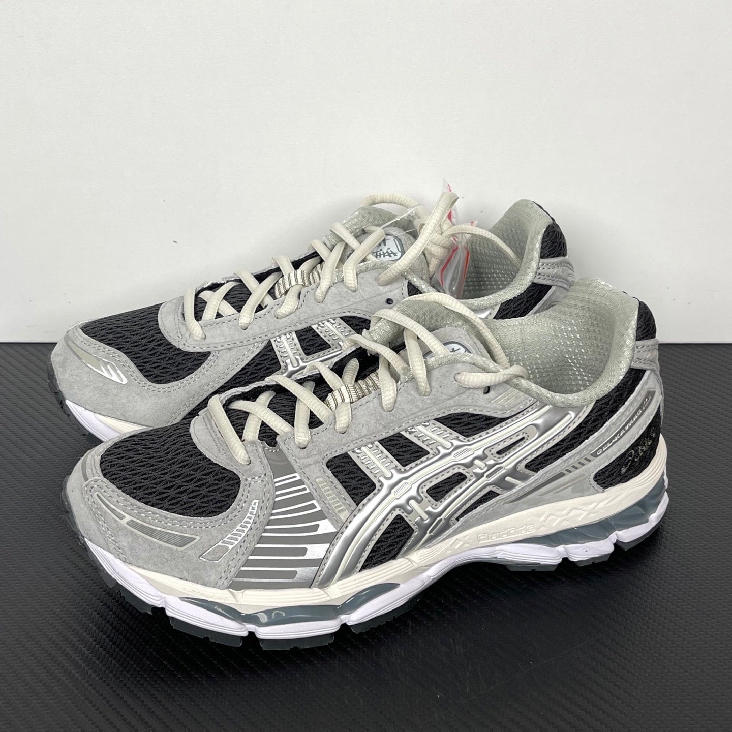 Kayano 14 Black / Silver / Cream