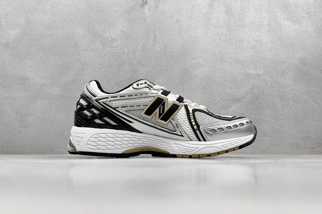 1906 White Gold Black