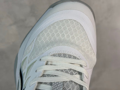 Gel-Tactic 12 White/Black