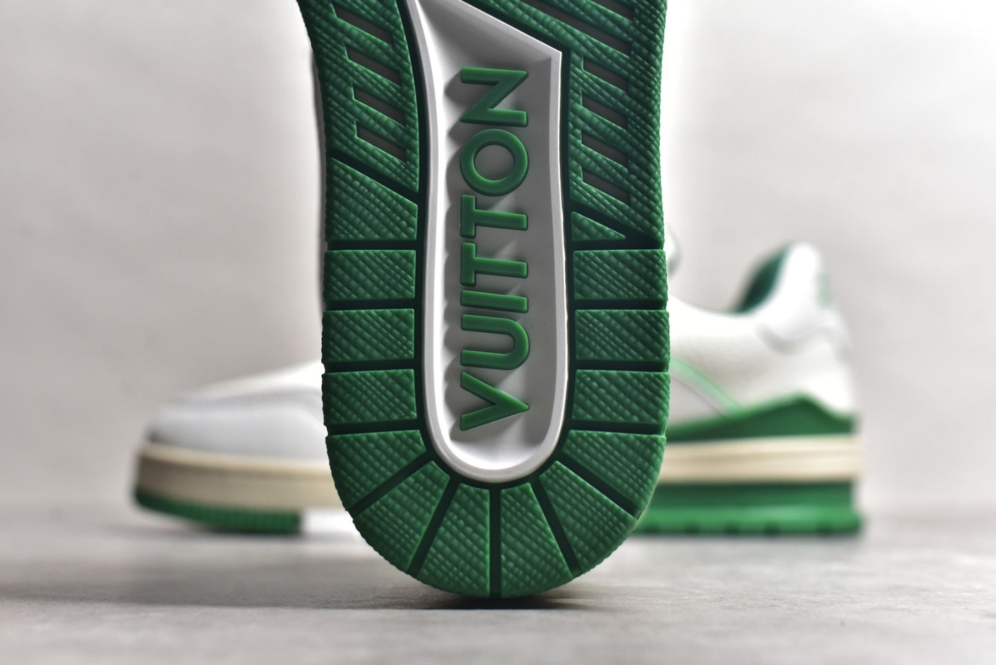 Trainer White and Green