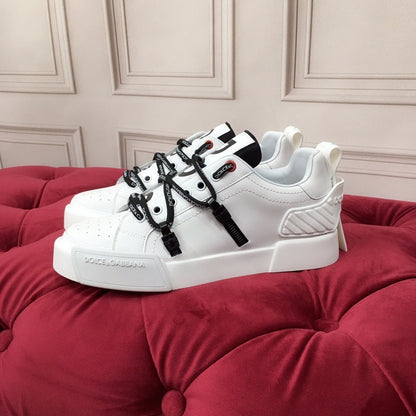 DG White