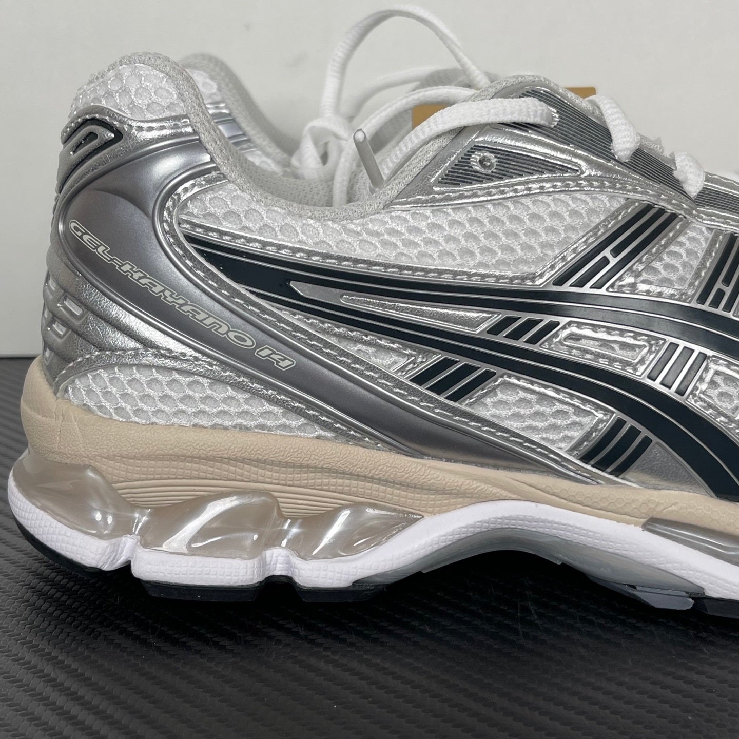 Kayano 14 White / Black / Cream