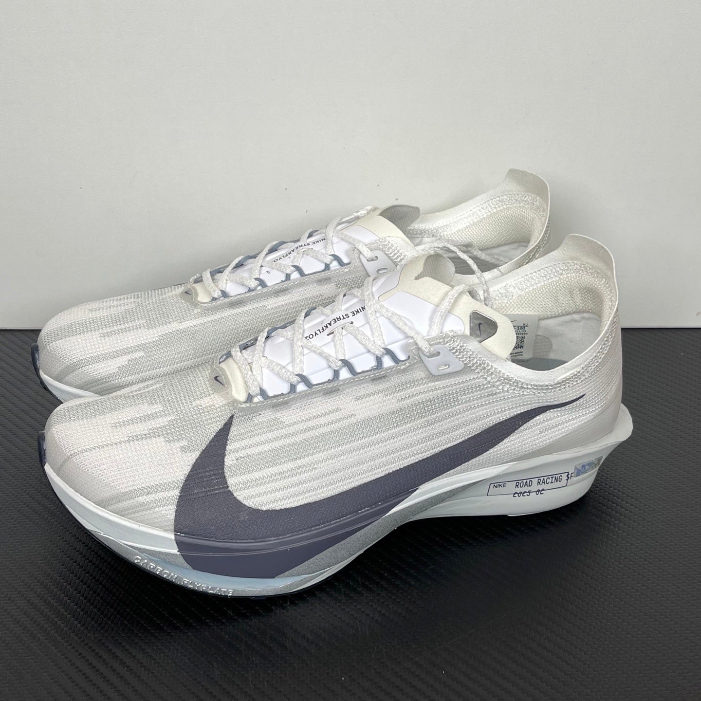 Streakfly 2 White/Black