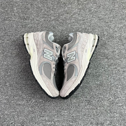 2002R Grey