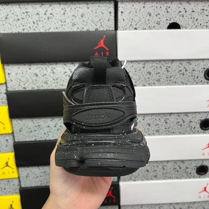 BLG Track Signature - Black