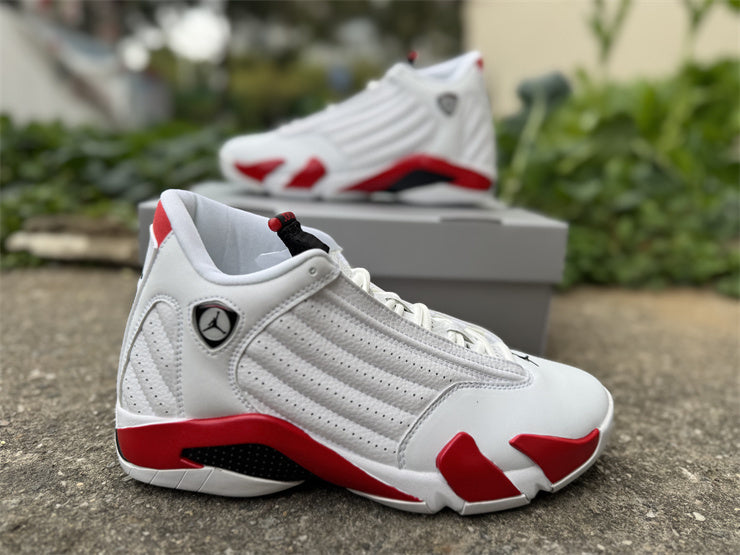 AJ14 Retro Candy Cane