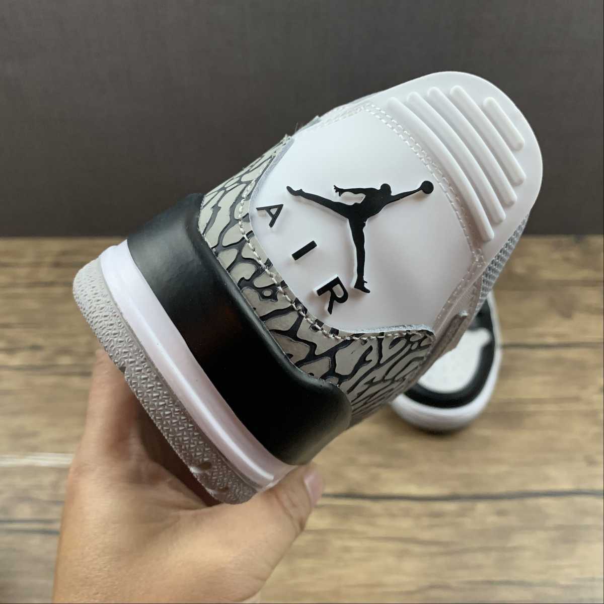 Legacy 312 Light Smoke Grey