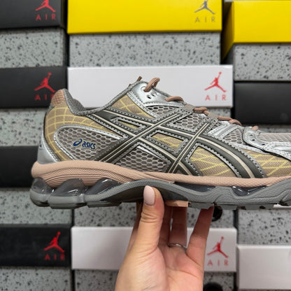 GEL-NIMBUS 10.1 Moonrock/Truffle Grey